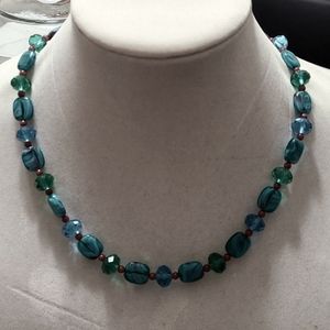 Beaded necklace